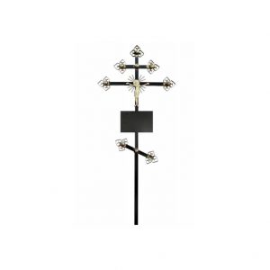 Крест на могилу с табличкой